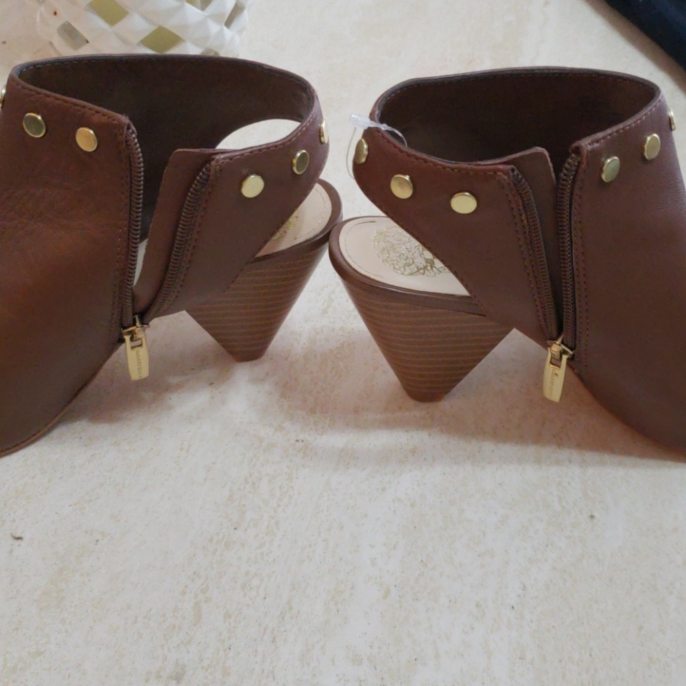 Sexy Vince Camuto sexy zip bootie nwob - Picture 4 of 8